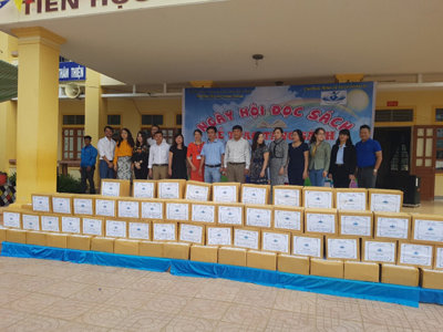 2018-03-27-1522123018-1